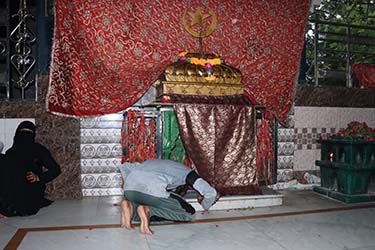 Dargah Facilities - Syedalimeeradatar